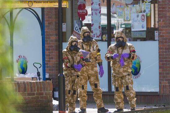 Salisbury begins cleaning spots related to Skripals poisoning