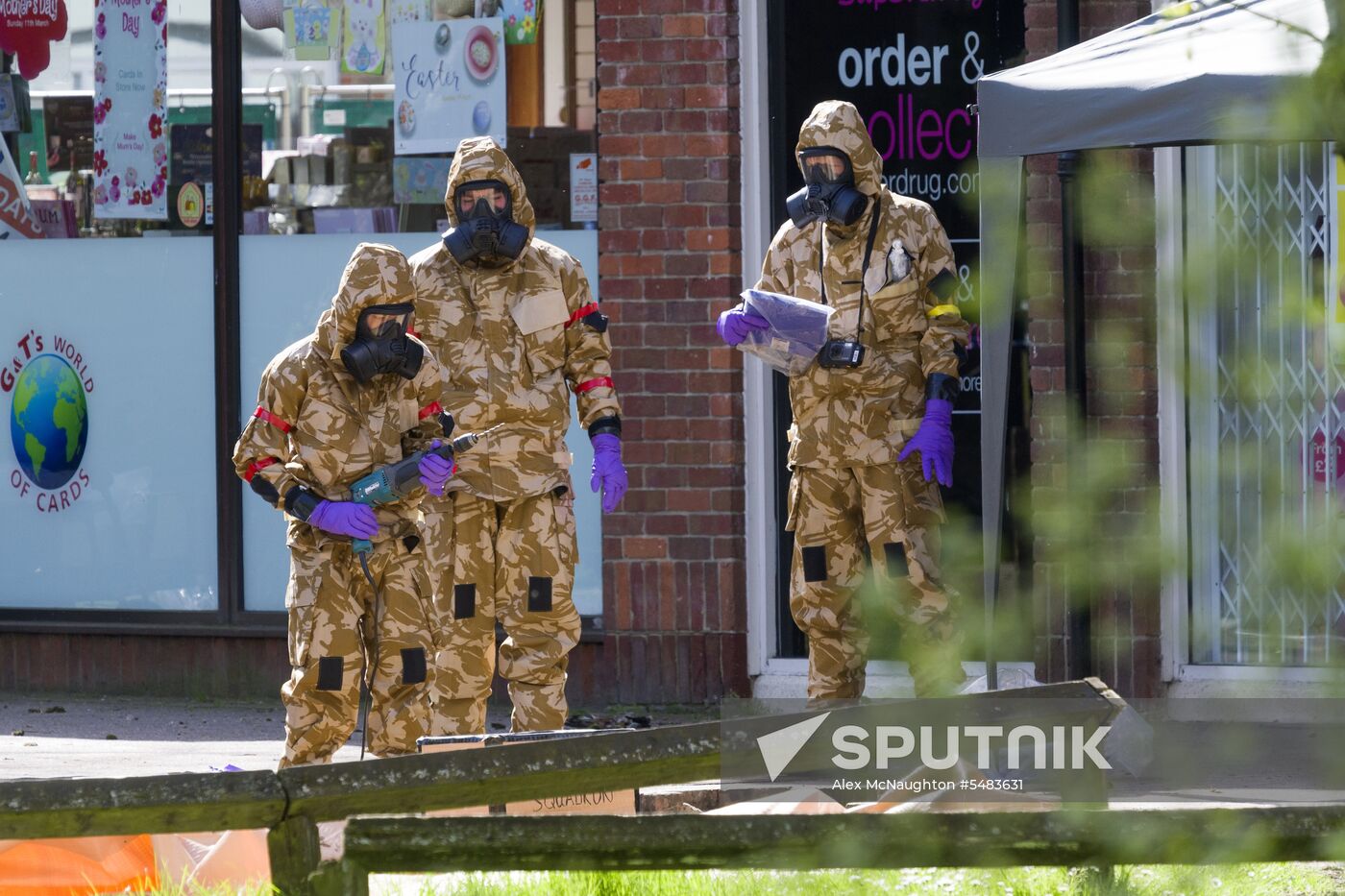 Salisbury begins cleaning spots related to Skripals poisoning