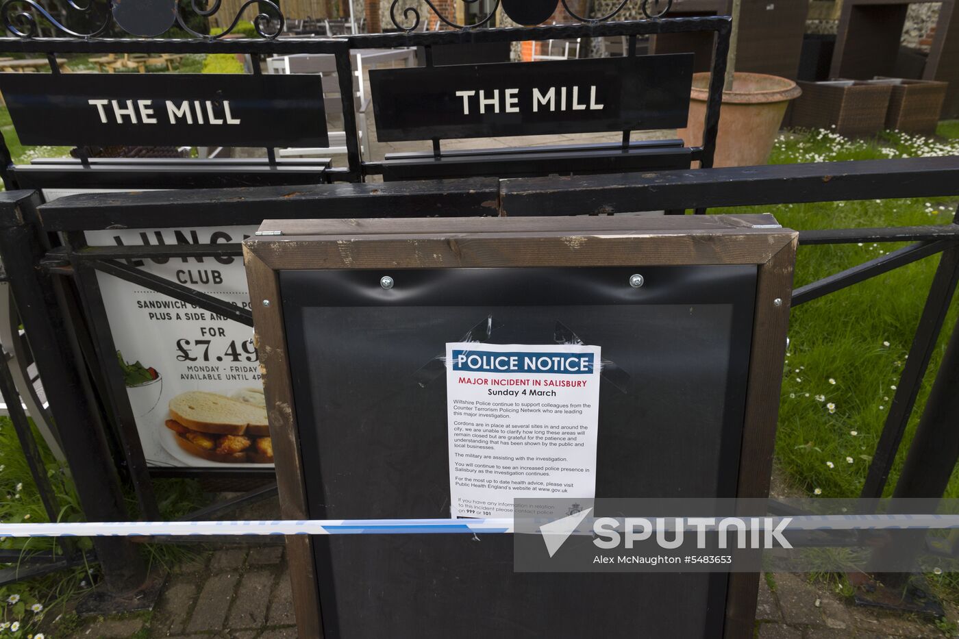 Salisbury begins cleaning spots related to Skripals poisoning