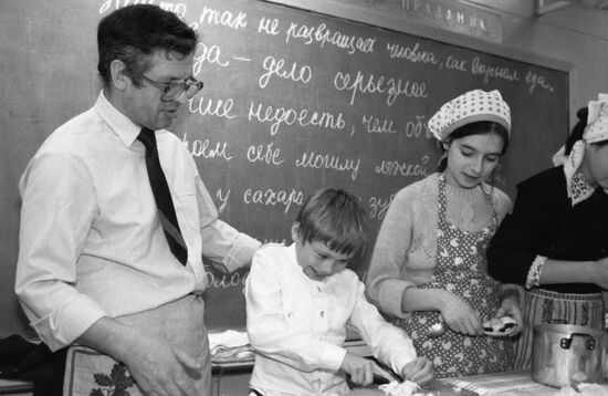 Head of Healthy Nutrition Center Vladimir Mikhailov