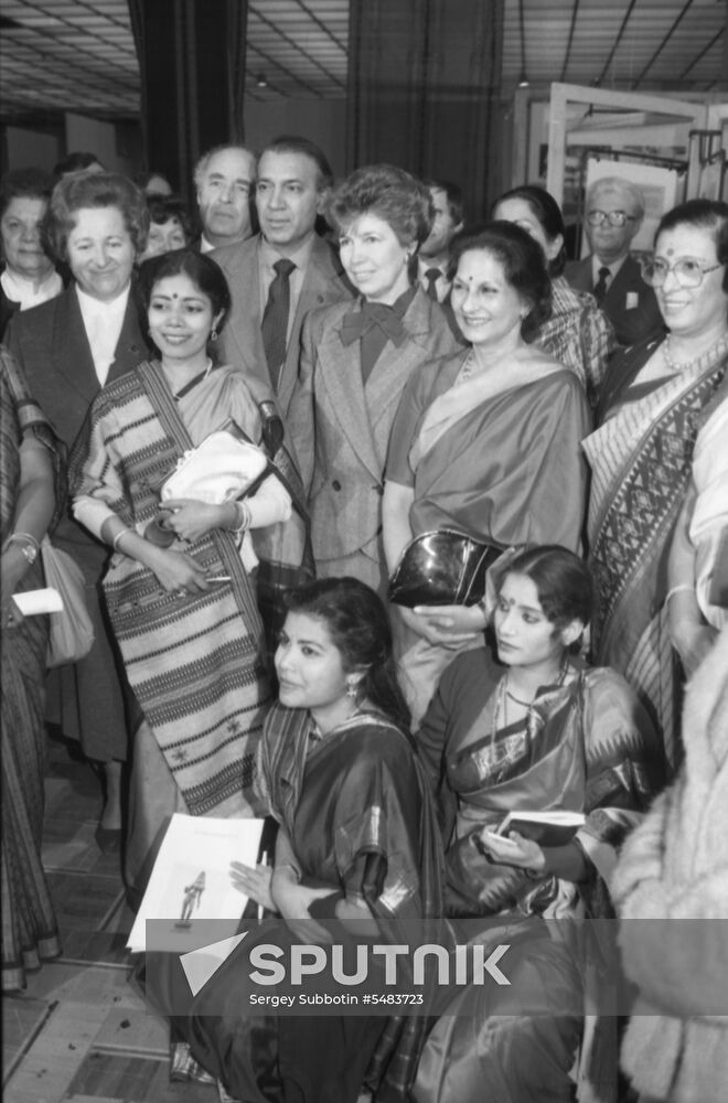 Opening of Women of India exhibition at Central House of Artist
