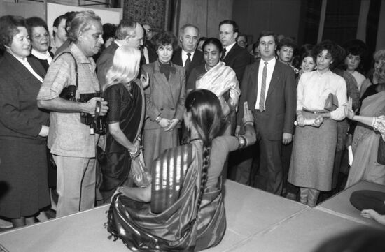 Opening of Women of India exhibition at Central House of Artist