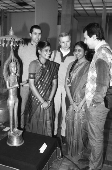 Opening of Women of India exhibition at Central House of Artist
