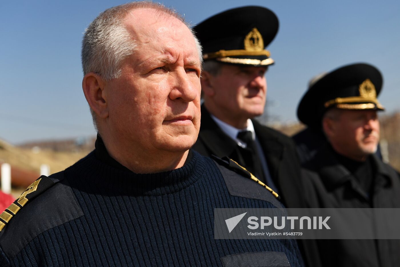 Opening Verkhnyaya Volga River for navigation