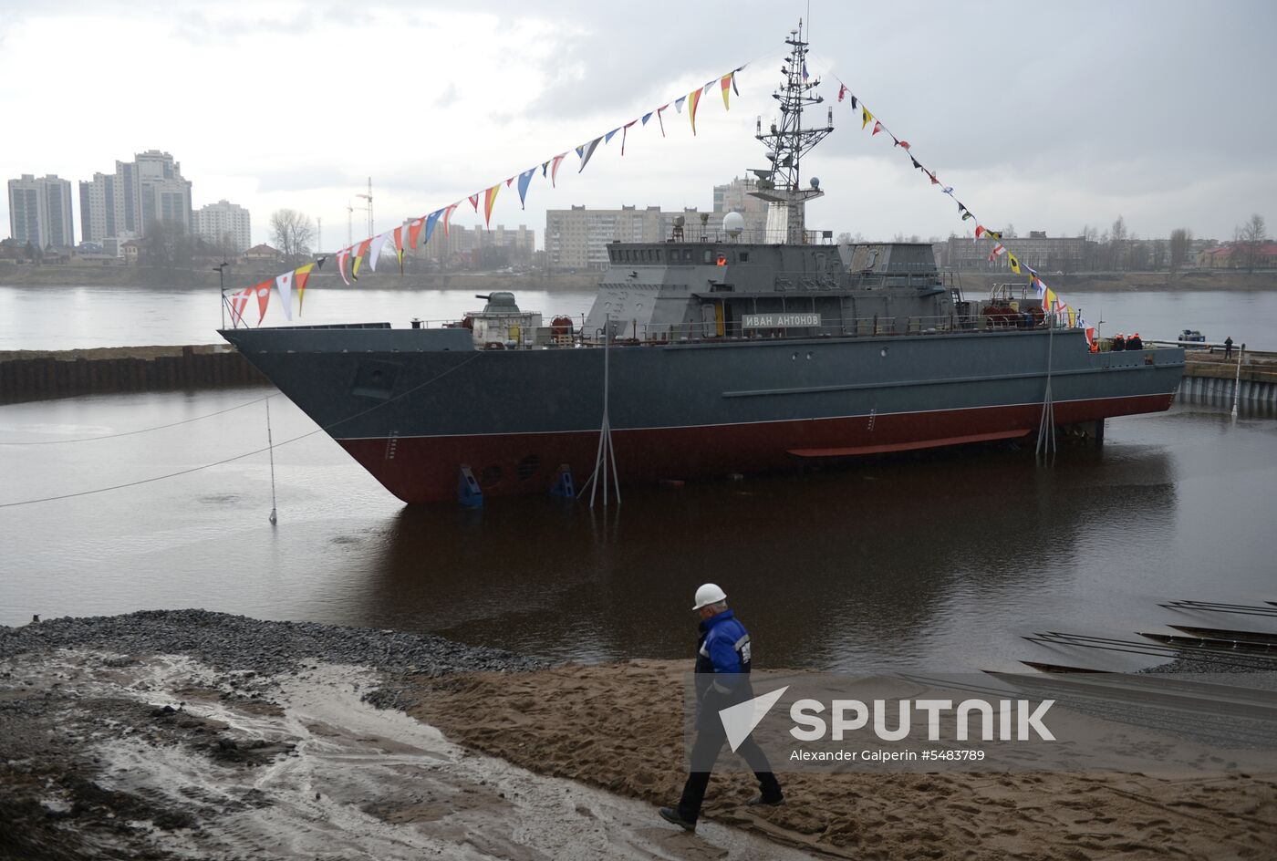 Launching mine countermeasures vessel Ivan Antonov in St. Petersburg