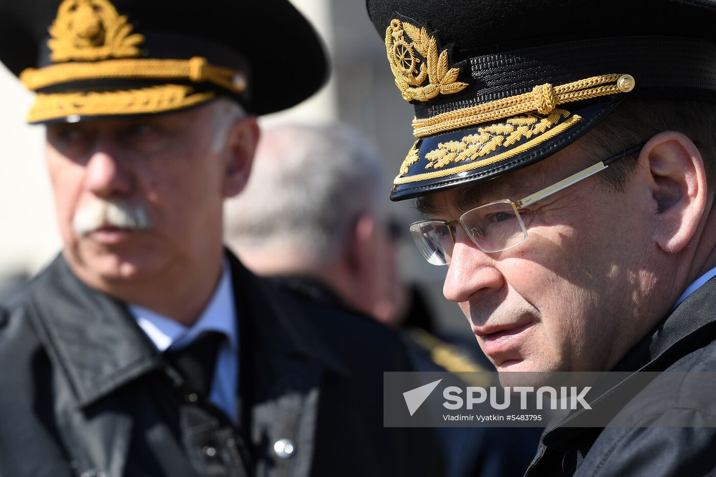Opening Verkhnyaya Volga River for navigation