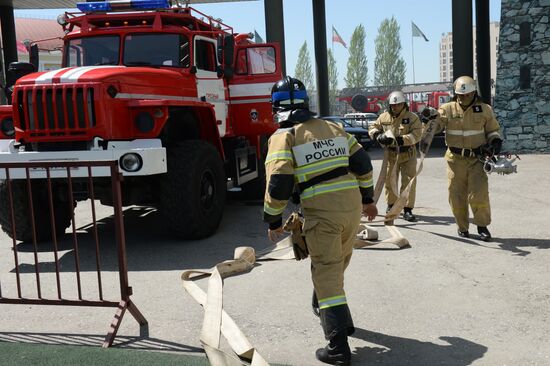 EMERCOM exercises in Grozny