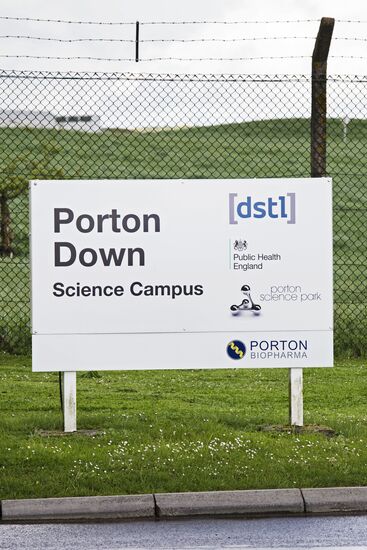Clean-up begins in Salisbury following Skripal poisoning