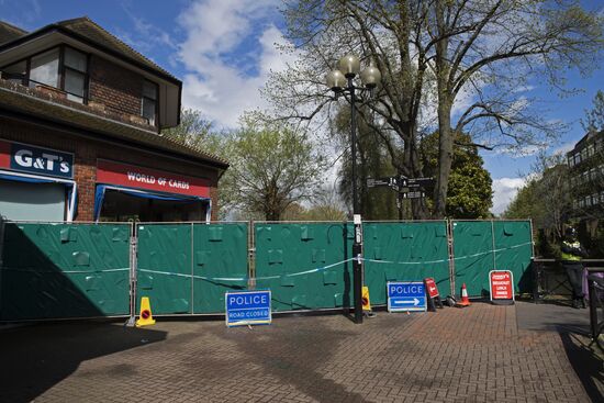 Salisbury begins cleaning spots related to Skripals poisoning