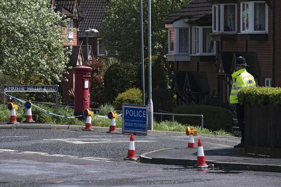 Clean-up begins in Salisbury following Skripal poisoning