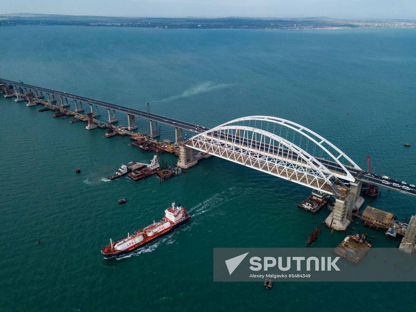 Construction of Kerch Strait (Crimean) Bridge