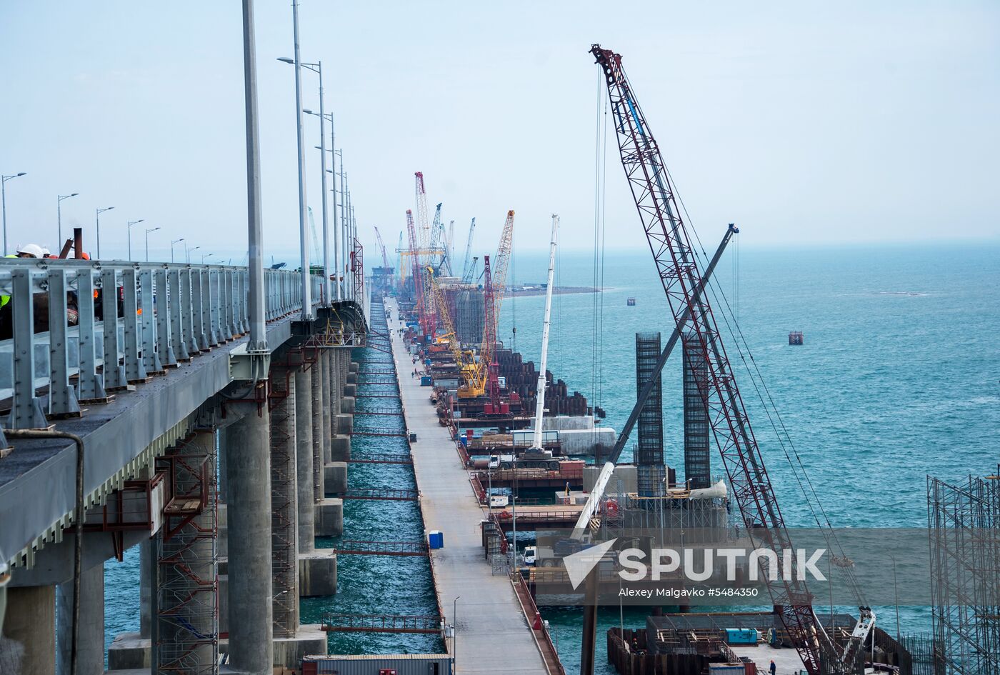 Construction of Kerch Strait (Crimean) Bridge