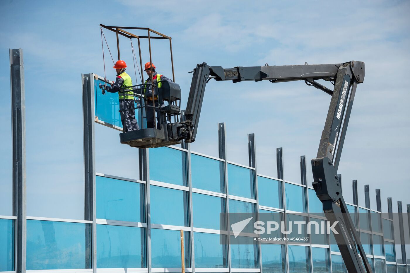 Construction of Kerch Strait (Crimean) Bridge