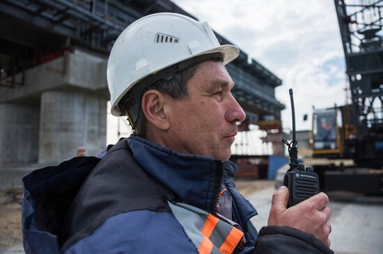 Construction of Kerch Strait (Crimean) Bridge