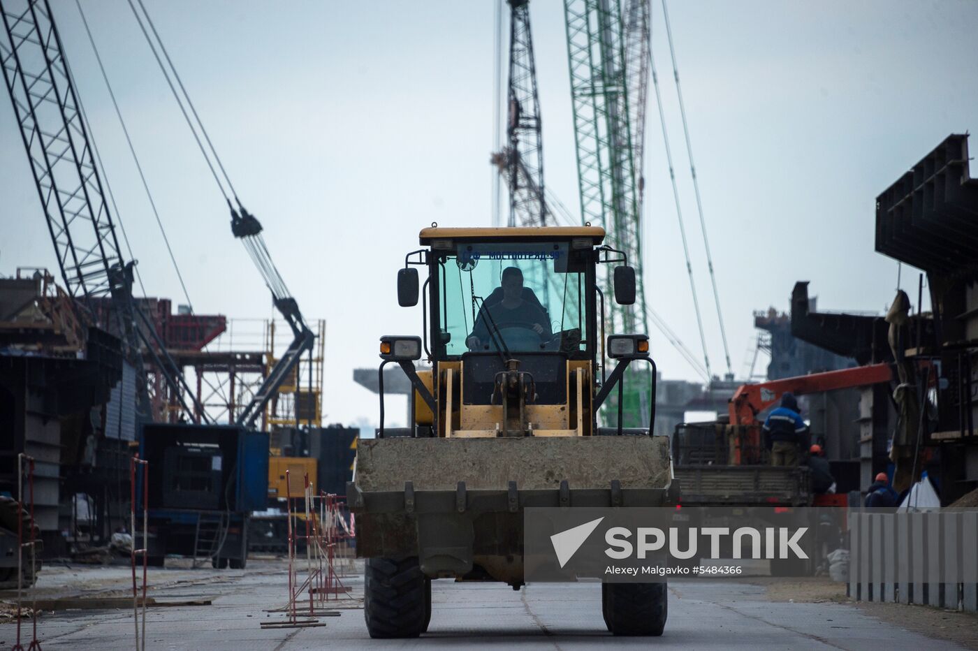 Construction of Kerch Strait (Crimean) Bridge