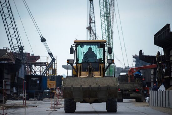 Construction of Kerch Strait (Crimean) Bridge