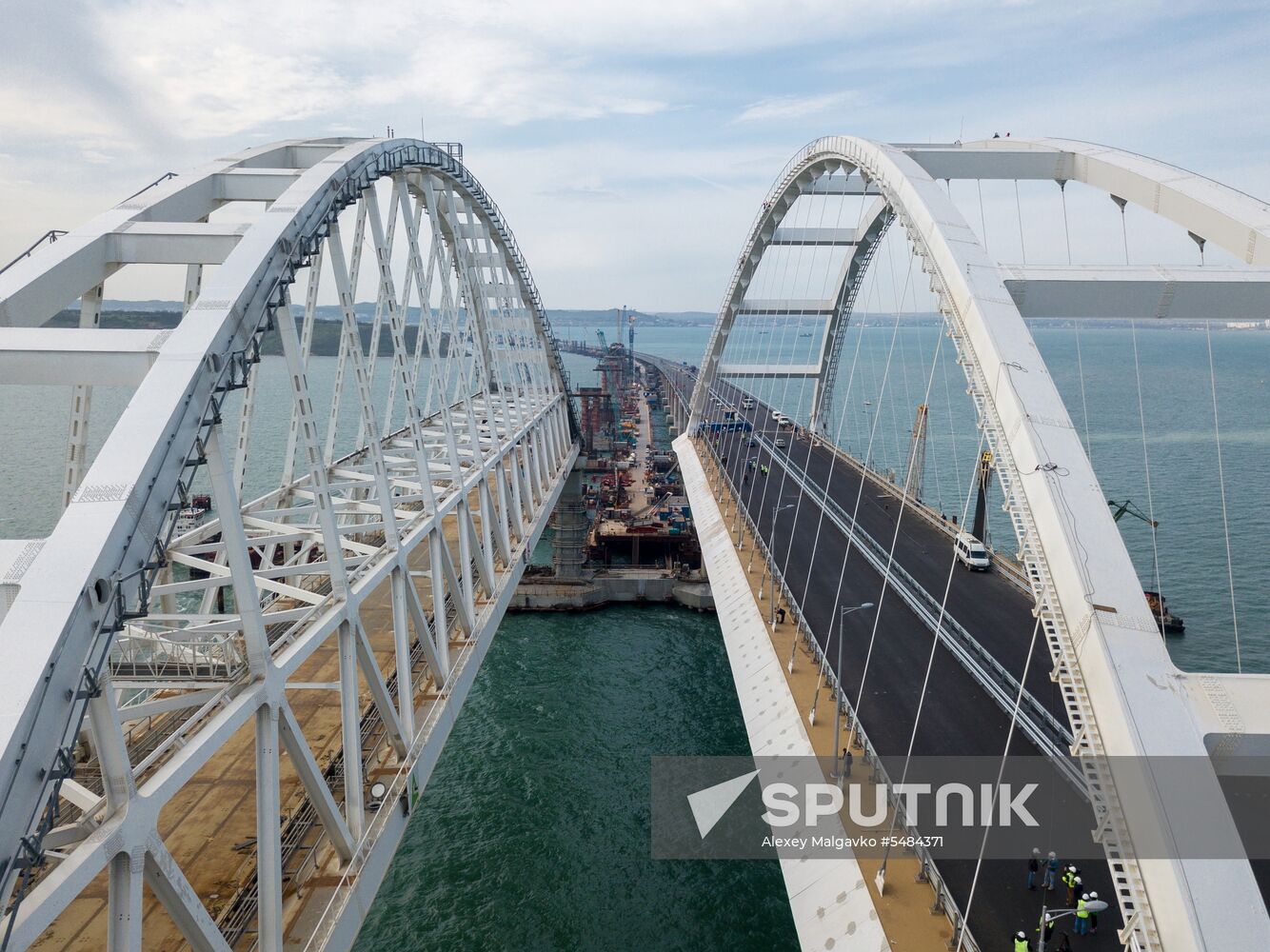 Construction of Kerch Strait (Crimean) Bridge