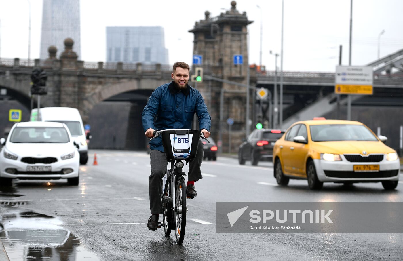 Cycling season begins in Moscow