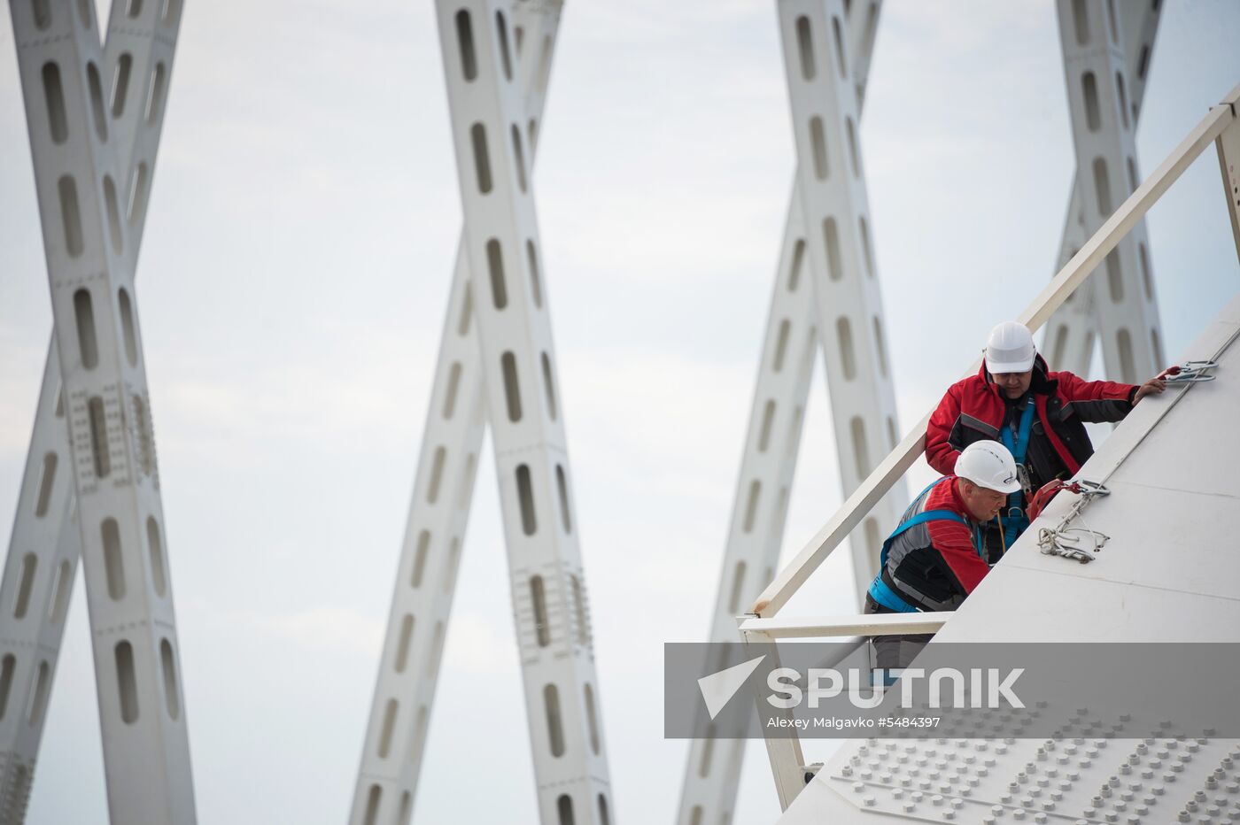 Construction of Kerch Strait (Crimean) Bridge