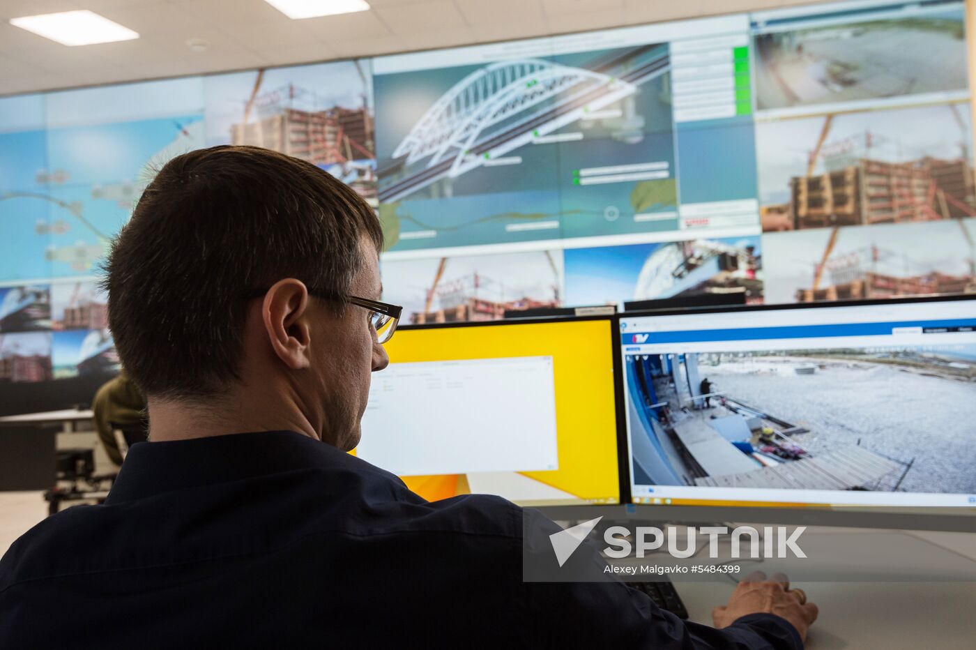 Construction of Kerch Strait (Crimean) Bridge