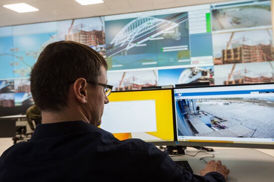 Construction of Kerch Strait (Crimean) Bridge