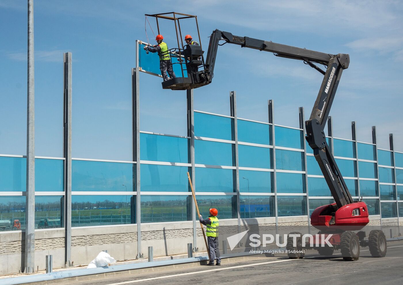 Construction of Kerch Strait (Crimean) Bridge