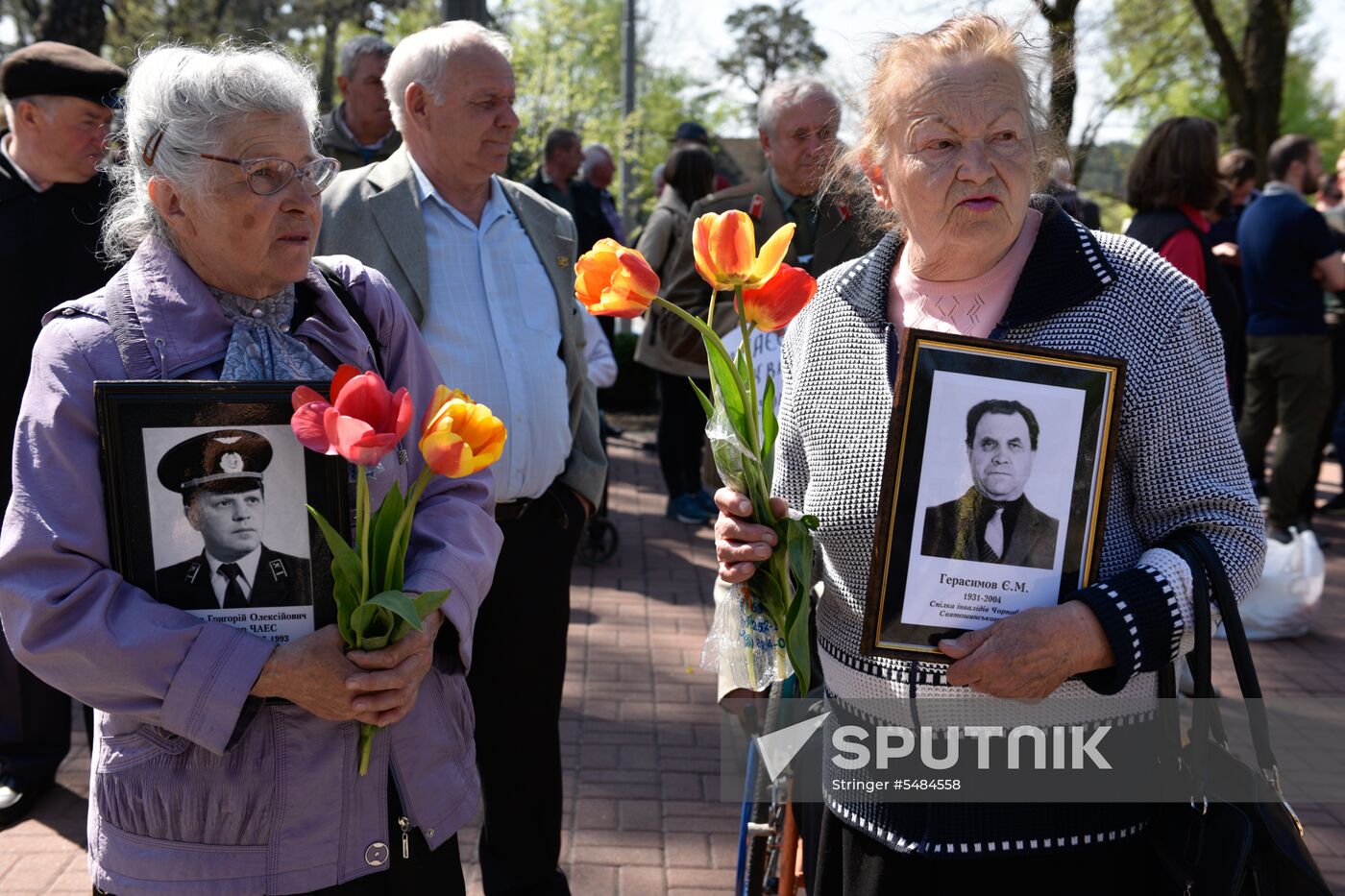 Kiev commemorates victims of Chernobyl disaster