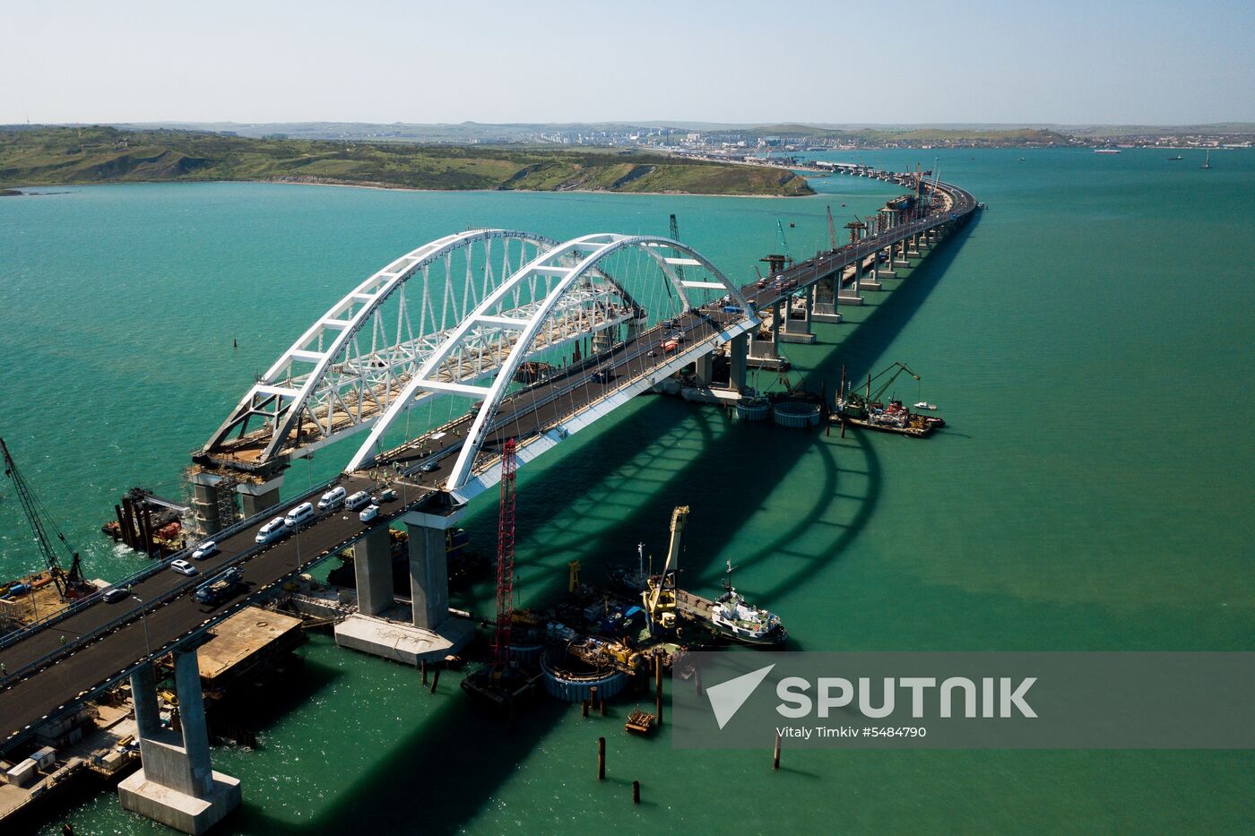 Construction of Kerch Strait (Crimean) Bridge