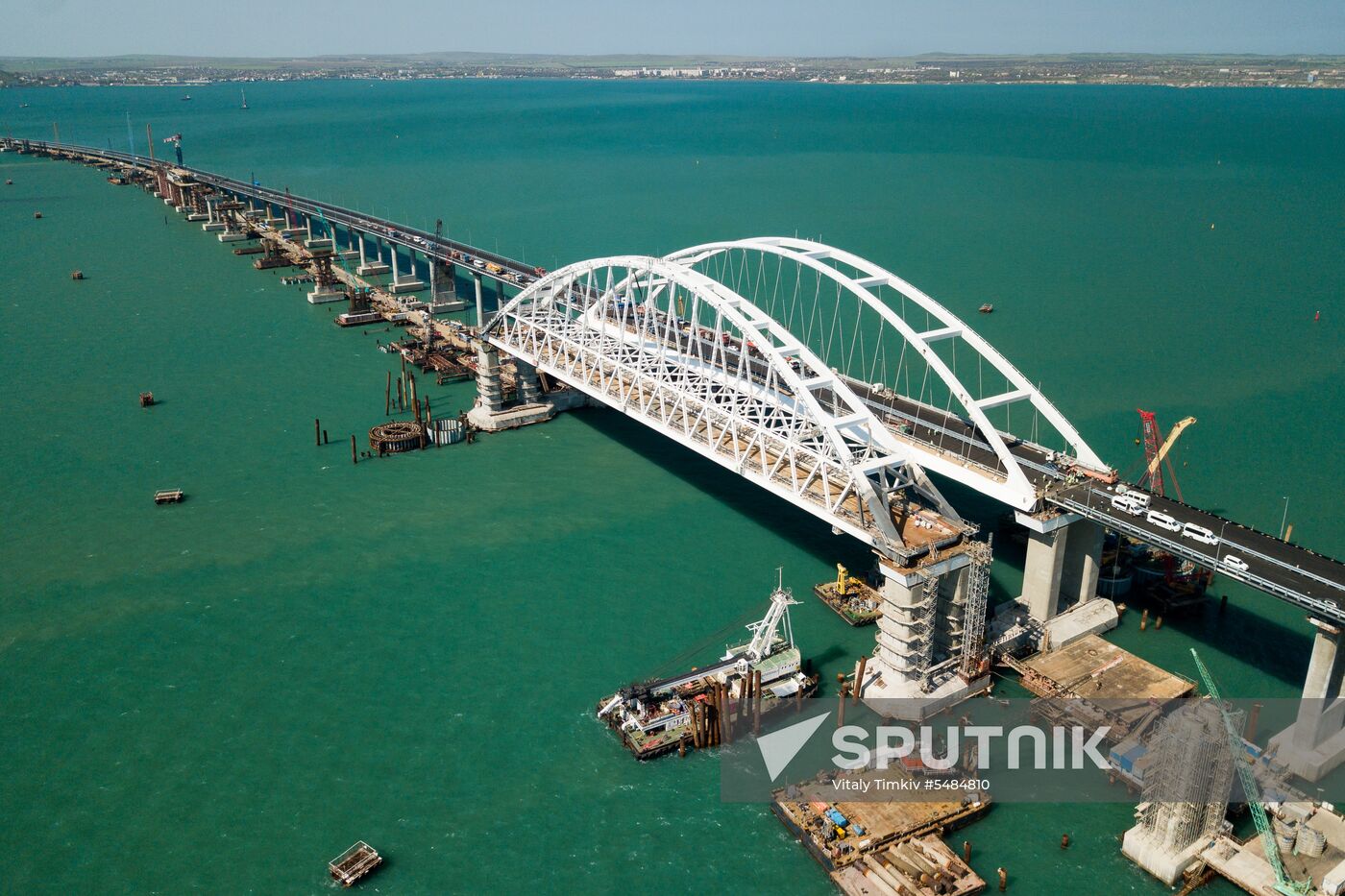 Construction of Kerch Strait (Crimean) Bridge