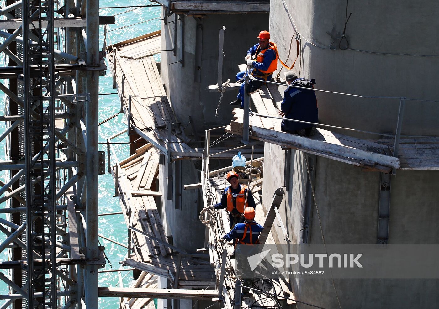 Construction of Kerch Strait (Crimean) Bridge