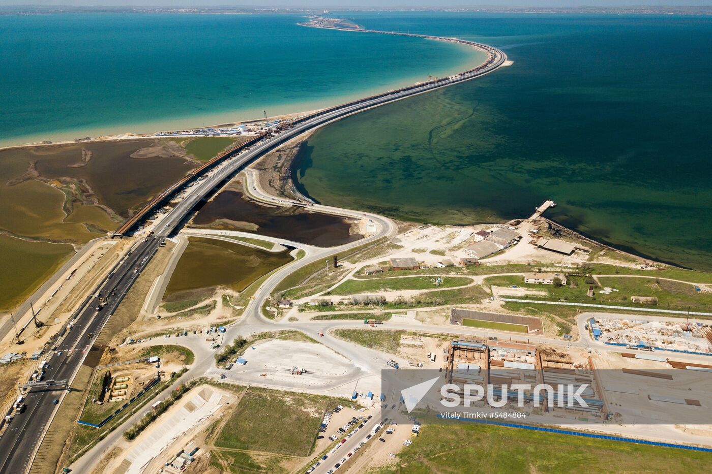Construction of Kerch Strait (Crimean) Bridge