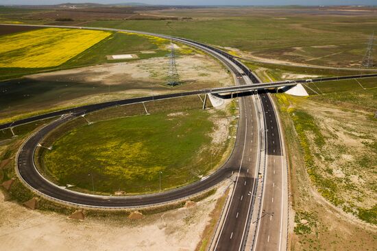 Construction of Kerch Strait (Crimean) Bridge