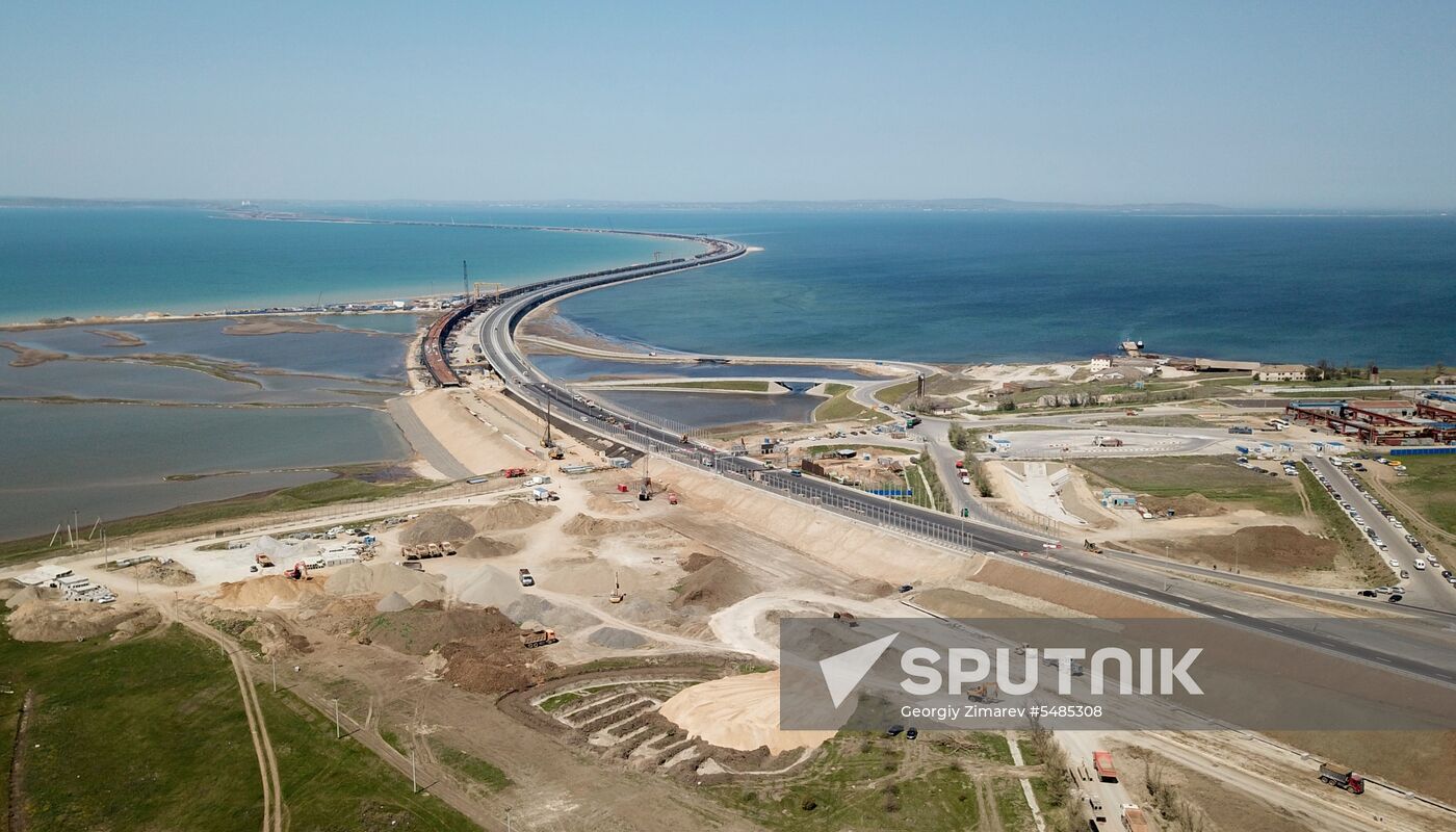 Construction of Kerch Strait (Crimean) Bridge