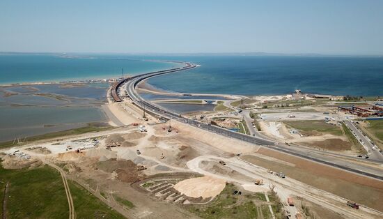 Construction of Kerch Strait (Crimean) Bridge