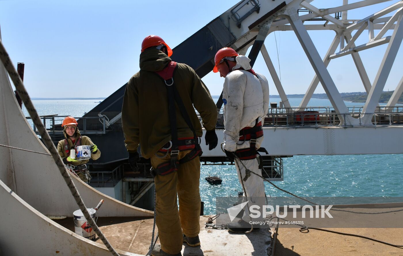 Construction of Kerch Strait (Crimean) Bridge
