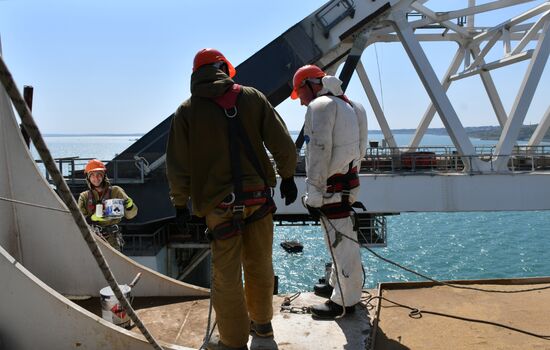 Construction of Kerch Strait (Crimean) Bridge