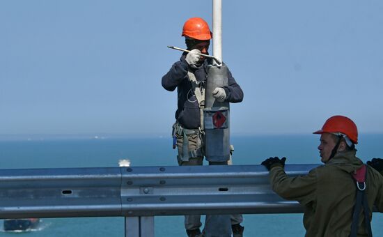 Construction of Kerch Strait (Crimean) Bridge