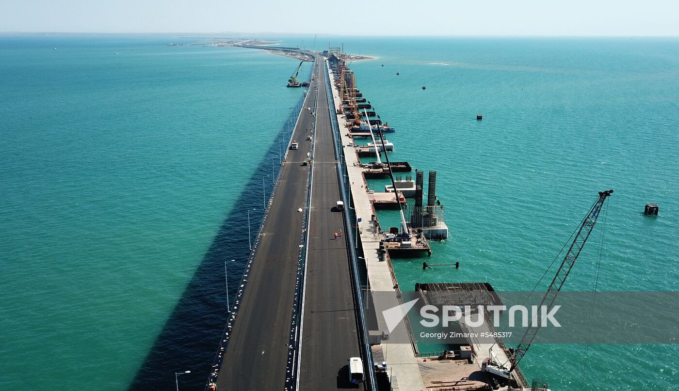 Construction of Kerch Strait (Crimean) Bridge