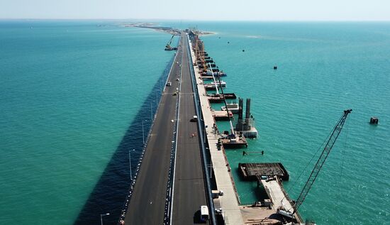 Construction of Kerch Strait (Crimean) Bridge