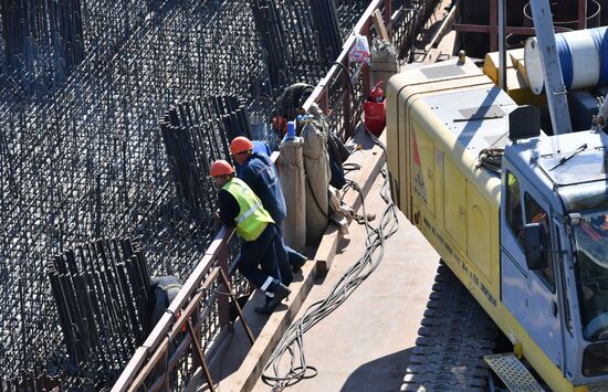 Construction of Kerch Strait (Crimean) Bridge