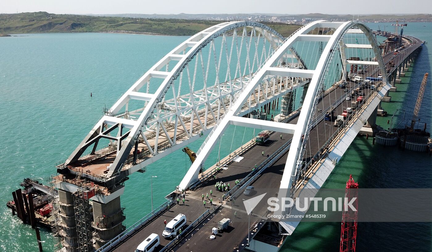 Construction of Kerch Strait (Crimean) Bridge