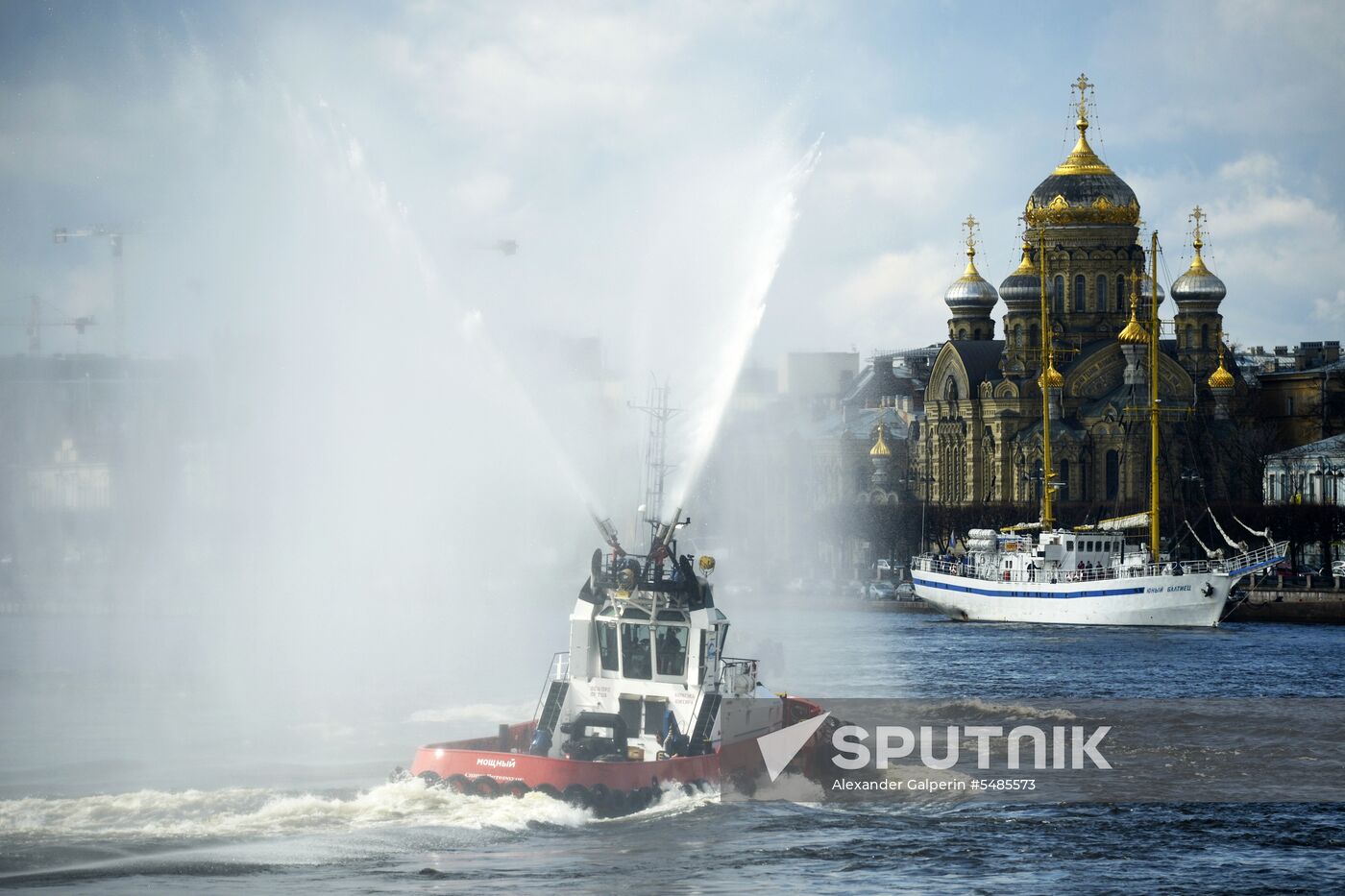 Preparation for St. Petersburg Icebreaker Festival