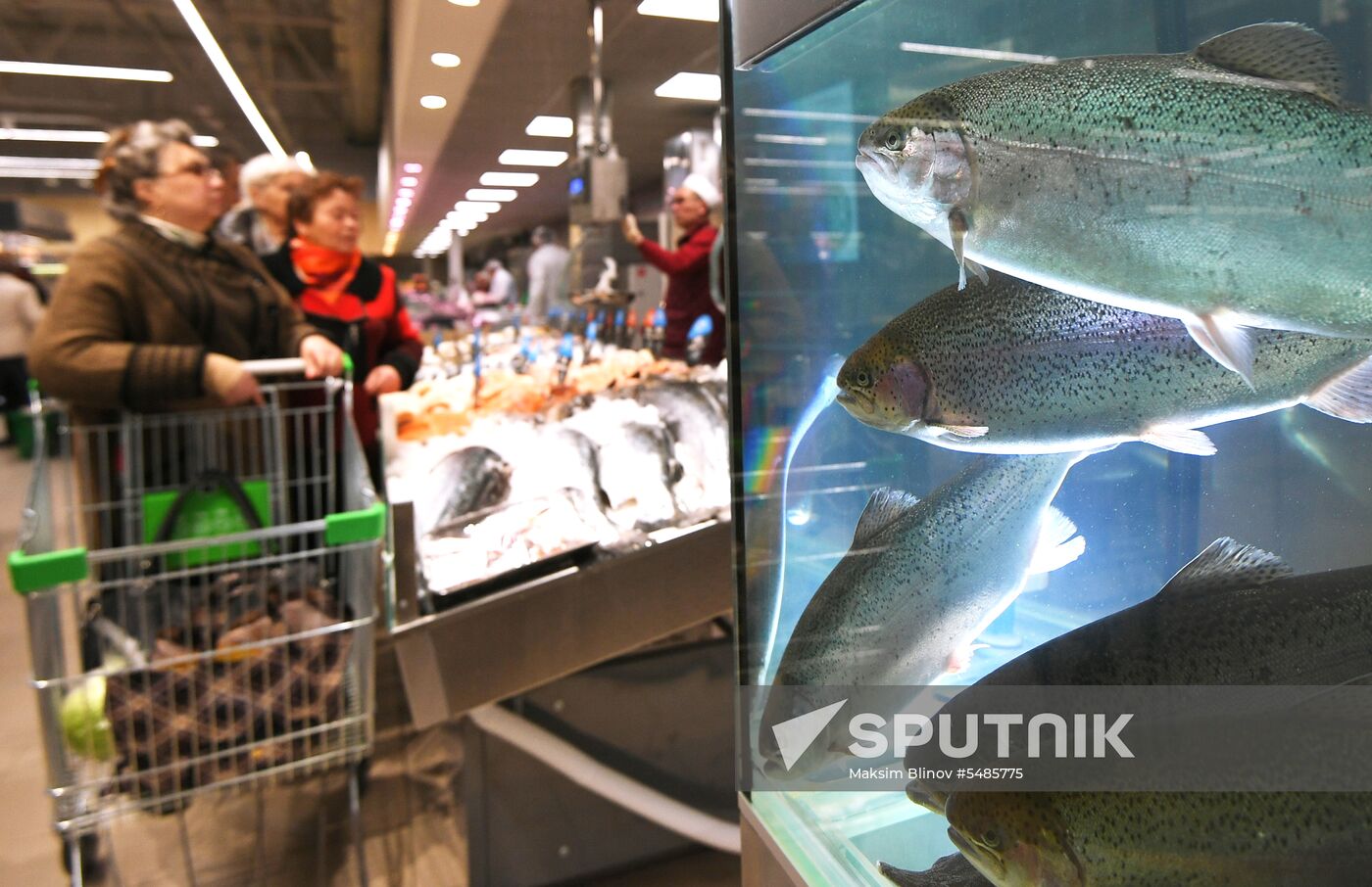 Carousel hypermarket in Moscow Region