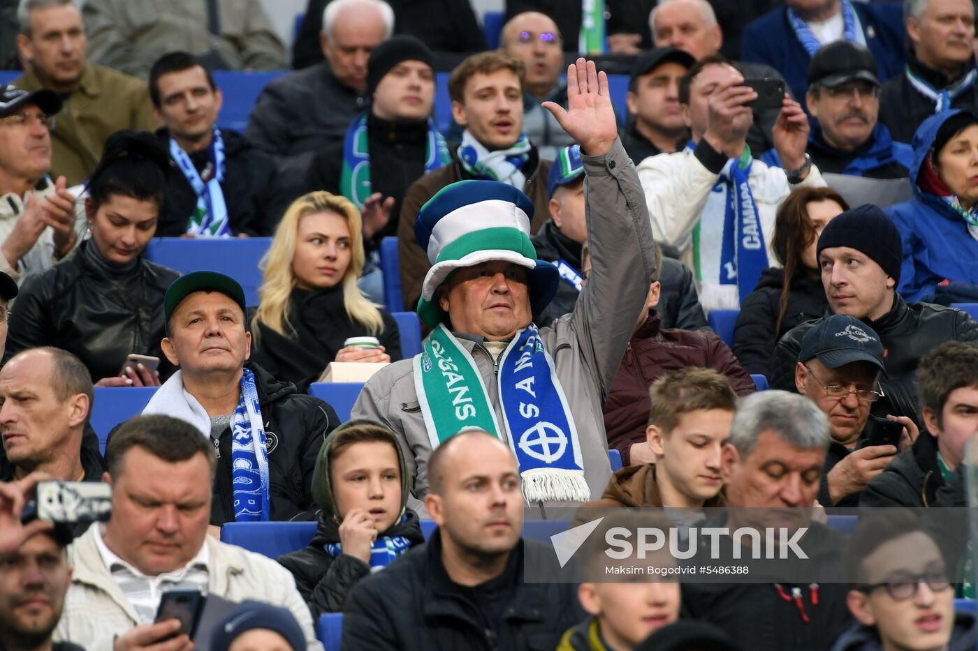 Football. Samara Arena hosts first official match