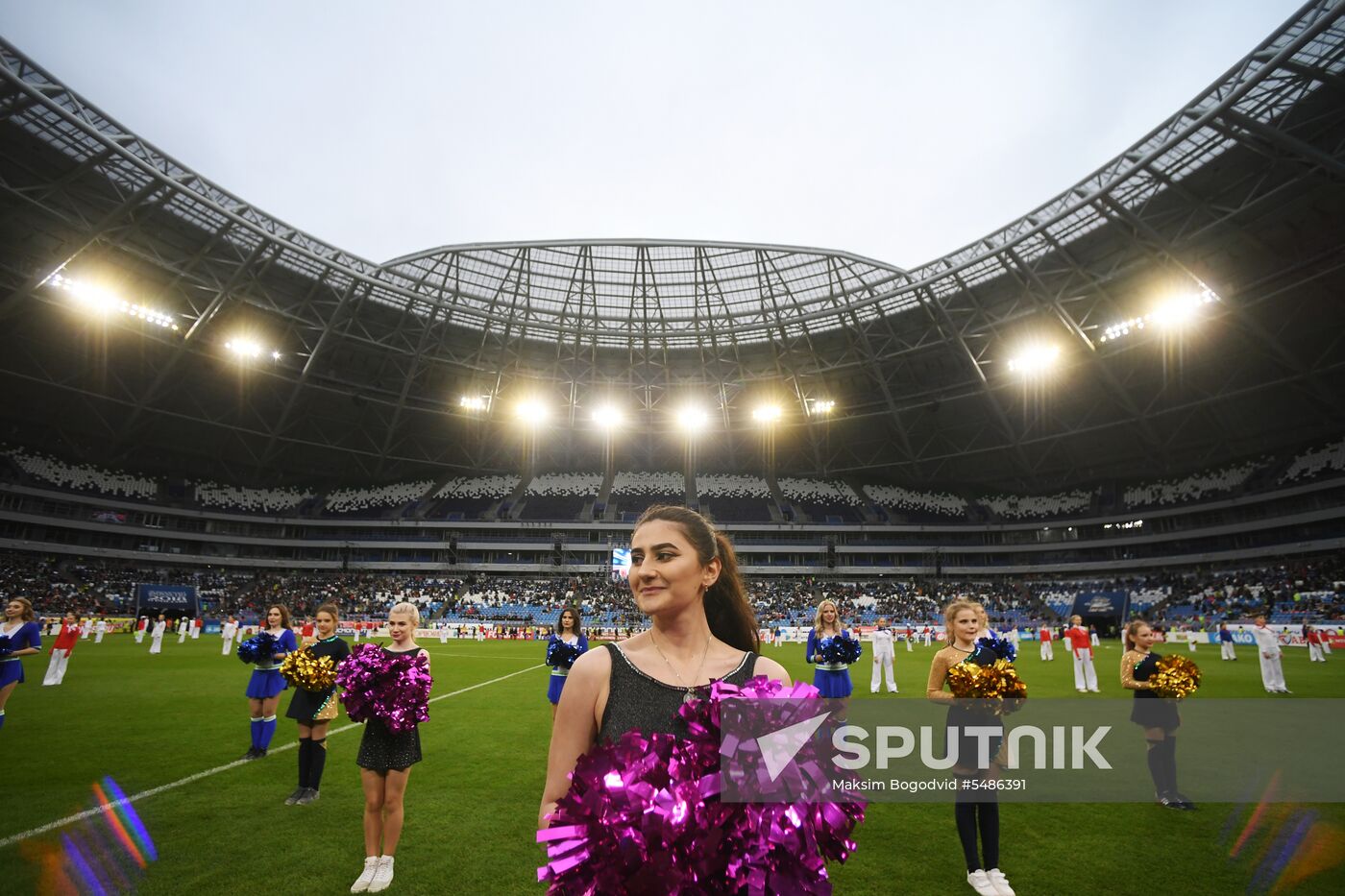Football. Samara Arena hosts first official match