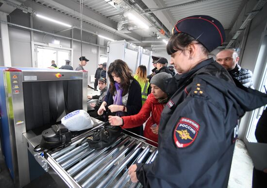 Football. Samara Arena hosts first official match
