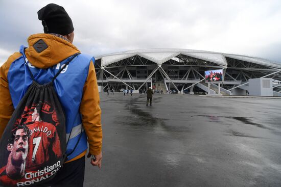 Football. Samara Arena hosts first official match