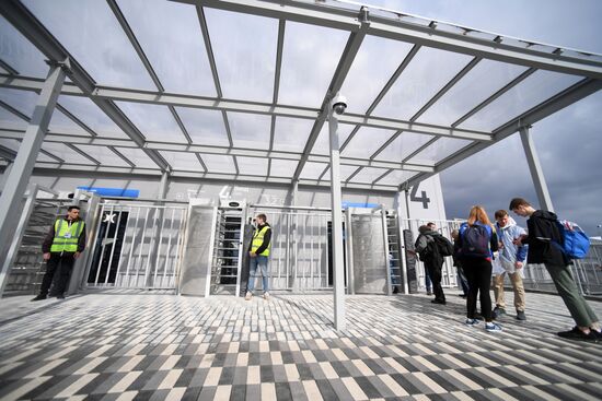 Football. Samara Arena hosts first official match