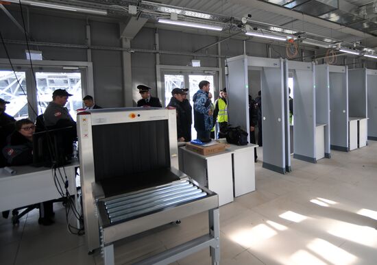 Football. Samara Arena hosts first official match