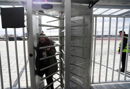 Football. Samara Arena hosts first official match